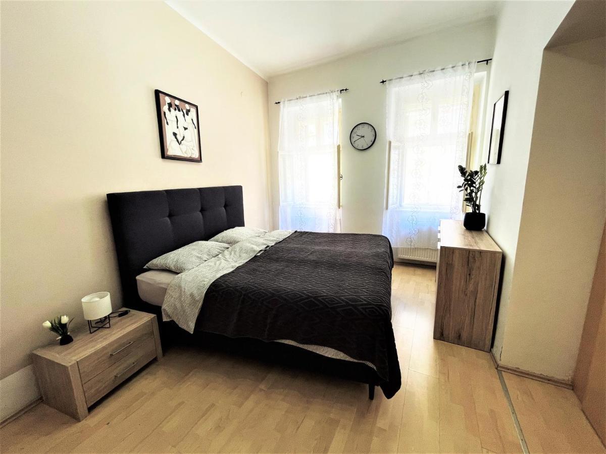 Viktorija Center